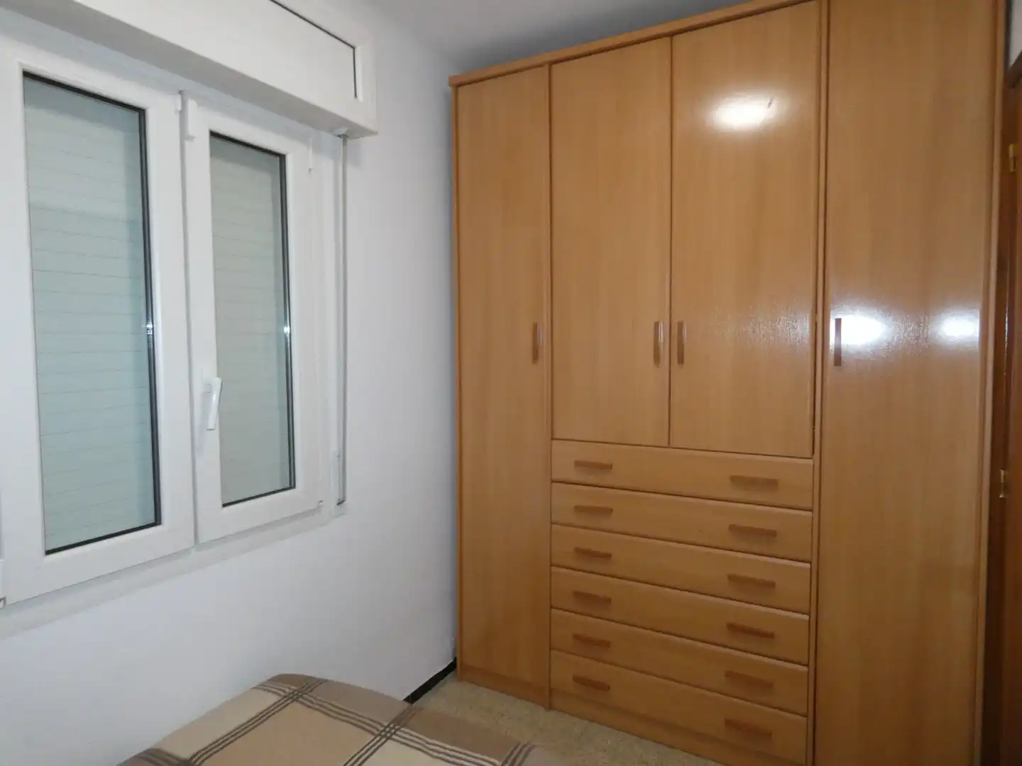 Bedroom of Flat for sale in Girona  with Air Conditioner, Heating and Furnished