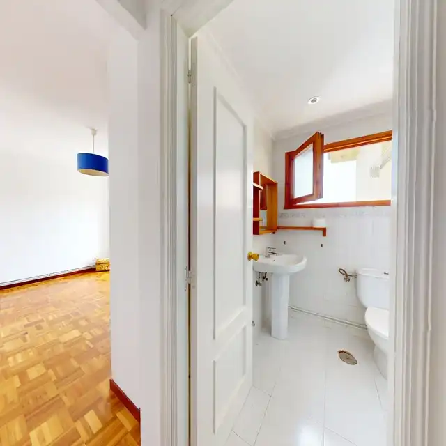 Bany de Pis en venda en Ribadedeva amb Calefacció i Traster