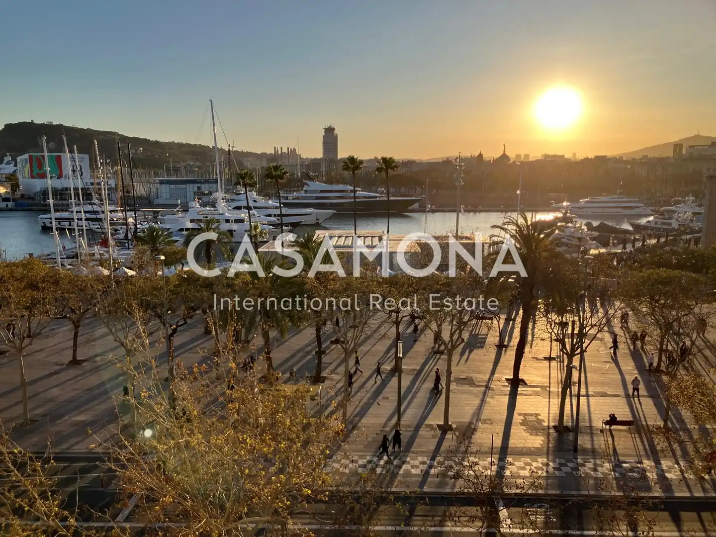 Außenansicht von Wohnungen zur Miete in Barcelona mit Klimaanlage, Heizung und Terrasse