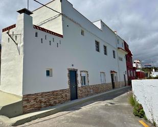Vista exterior de Casa o xalet en venda en Icod de los Vinos amb Jardí privat i Terrassa