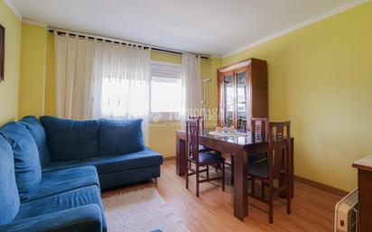 Sala d'estar de Pis en venda en Terrassa amb Parquet