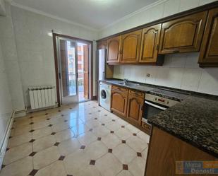 Kitchen of Flat for sale in Donostia - San Sebastián   with Balcony