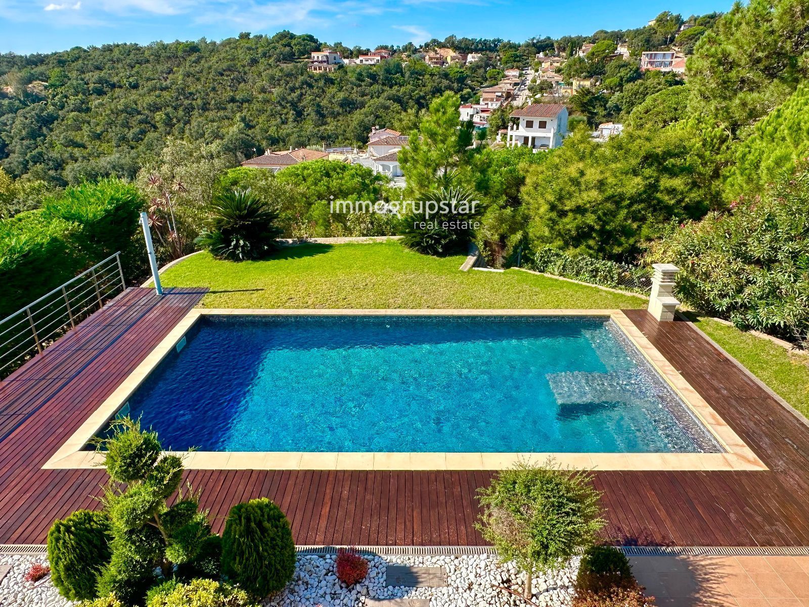 Piscina de Casa o chalet en venta en Lloret de Mar con Aire acondicionado, Calefacción y Terraza