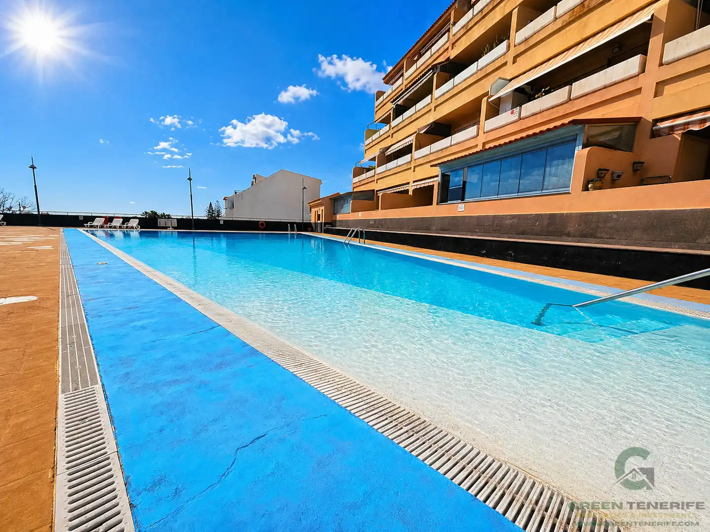 Piscina de Piso de alquiler en Arona con Terraza, Piscina y Amueblado