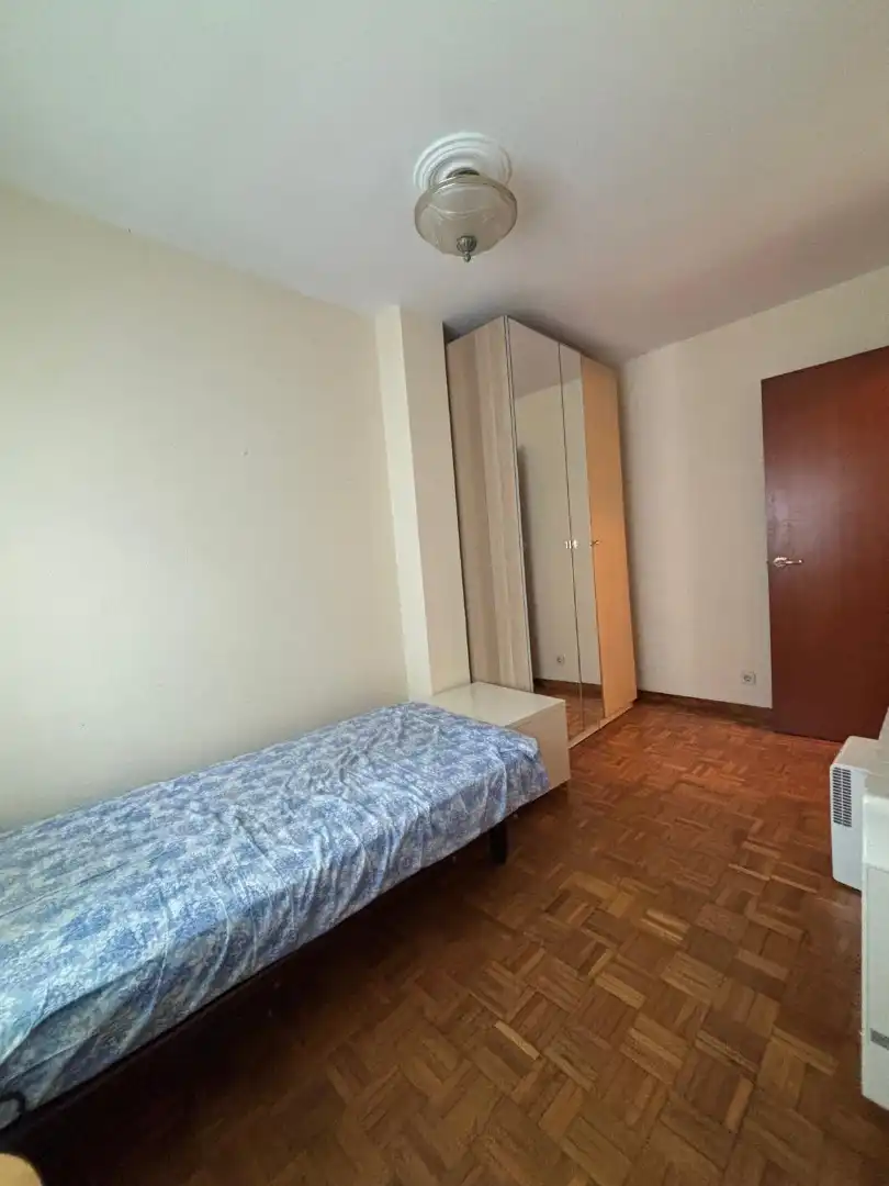 Habitación de Piso en venta en Ferrol con Amueblado, Horno y Lavadora