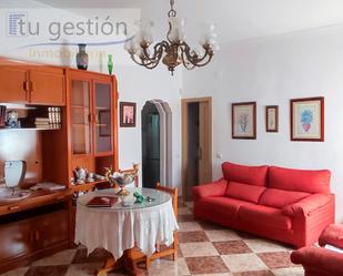 Living room of Single-family semi-detached for sale in Vélez-Málaga  with Terrace and Balcony