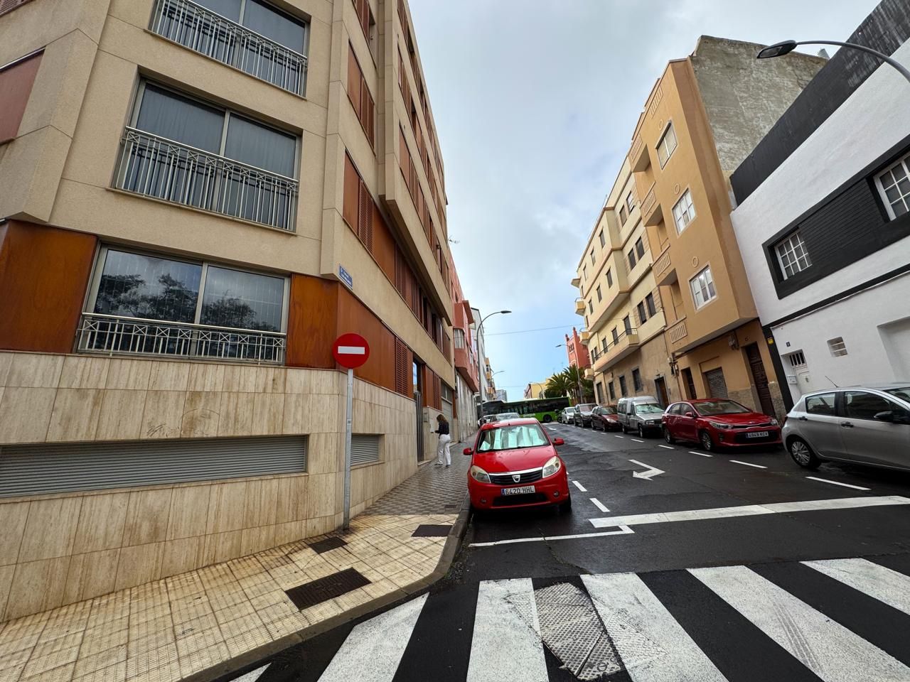 Vista exterior de Piso de alquiler en  Santa Cruz de Tenerife Capital con Aire acondicionado y Amueblado