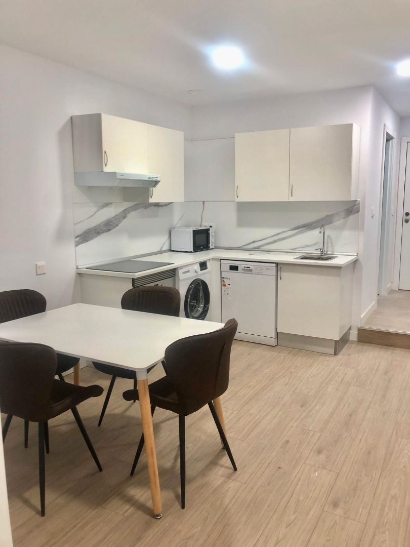 Cocina de Apartamento de alquiler en Valladolid Capital con Calefacción, Amueblado y Horno