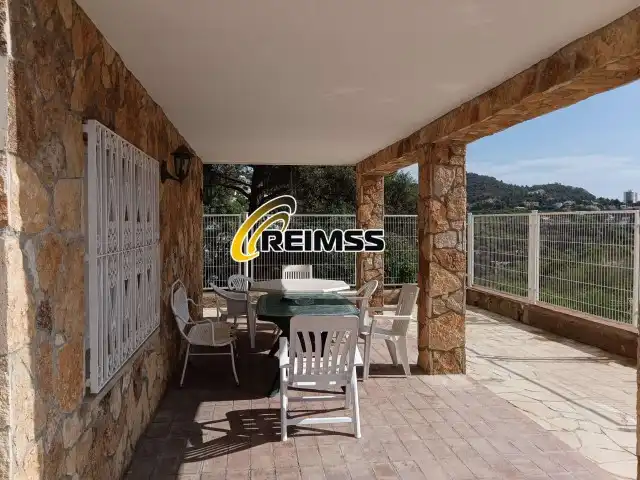 Houses for sale in Calle Finlandia 9, Canyelles