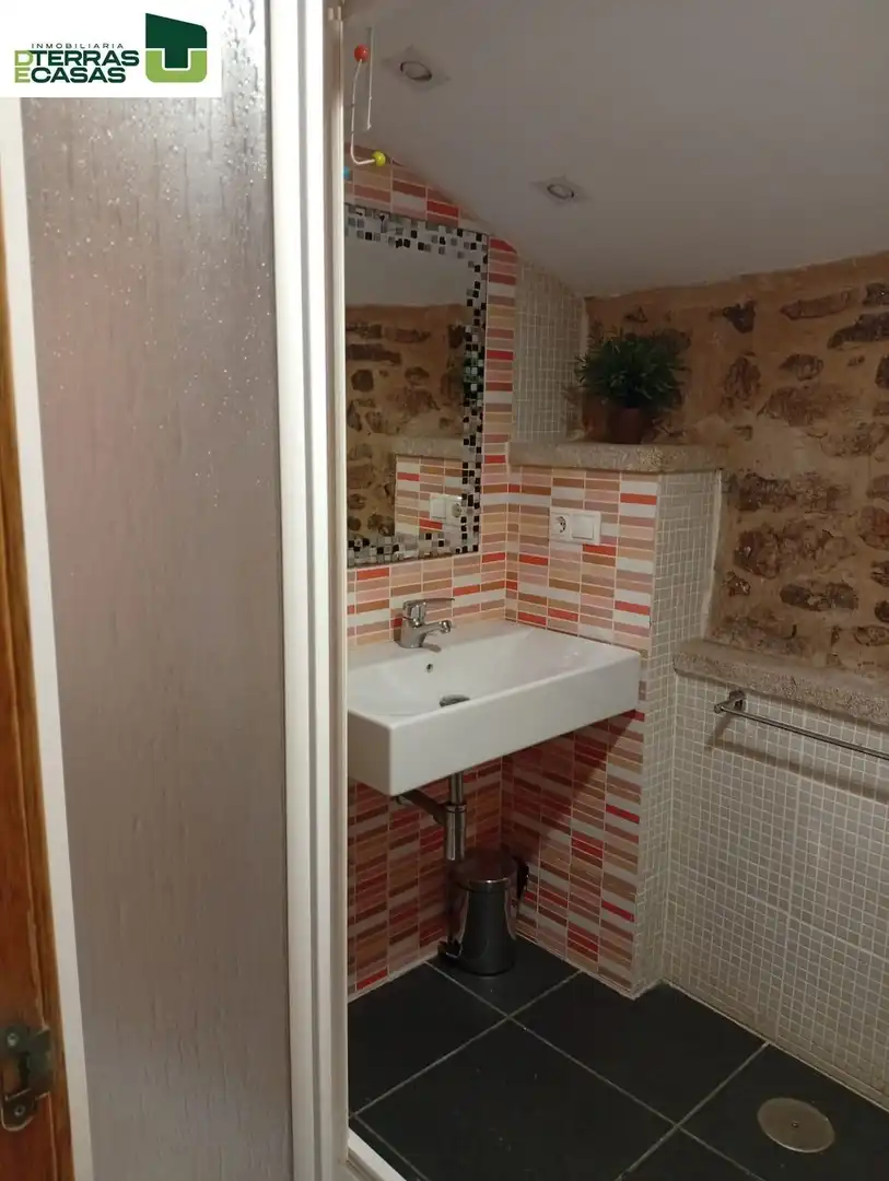 Bany de Casa o xalet en venda en Cerdedo amb Calefacció