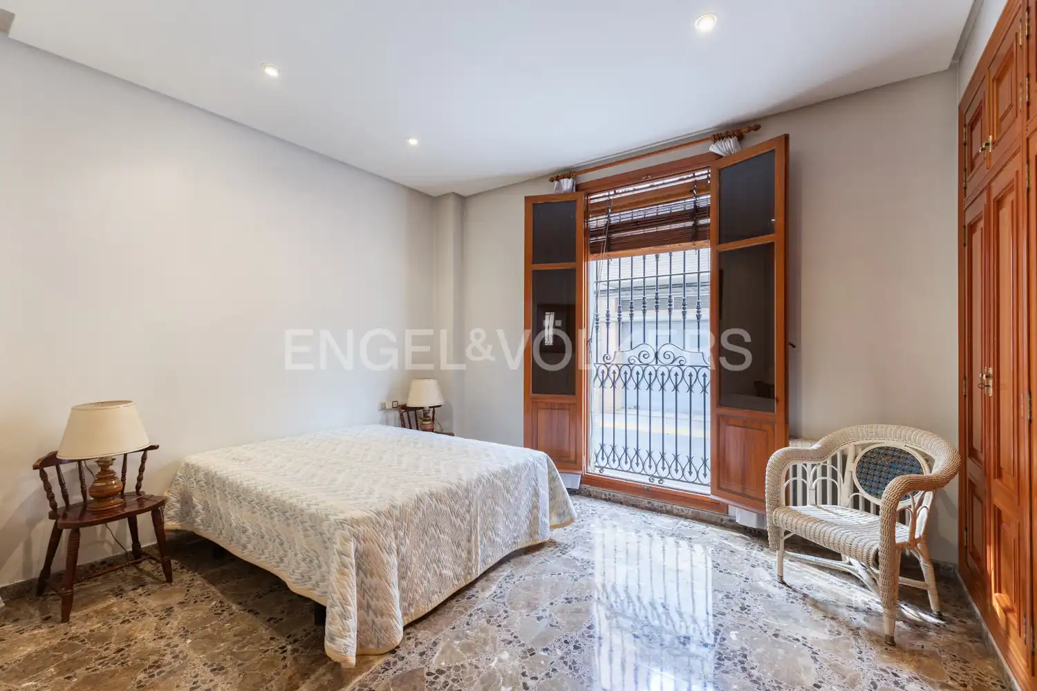 Habitación de Piso de alquiler en Carlet con Calefacción, Terraza y Trastero