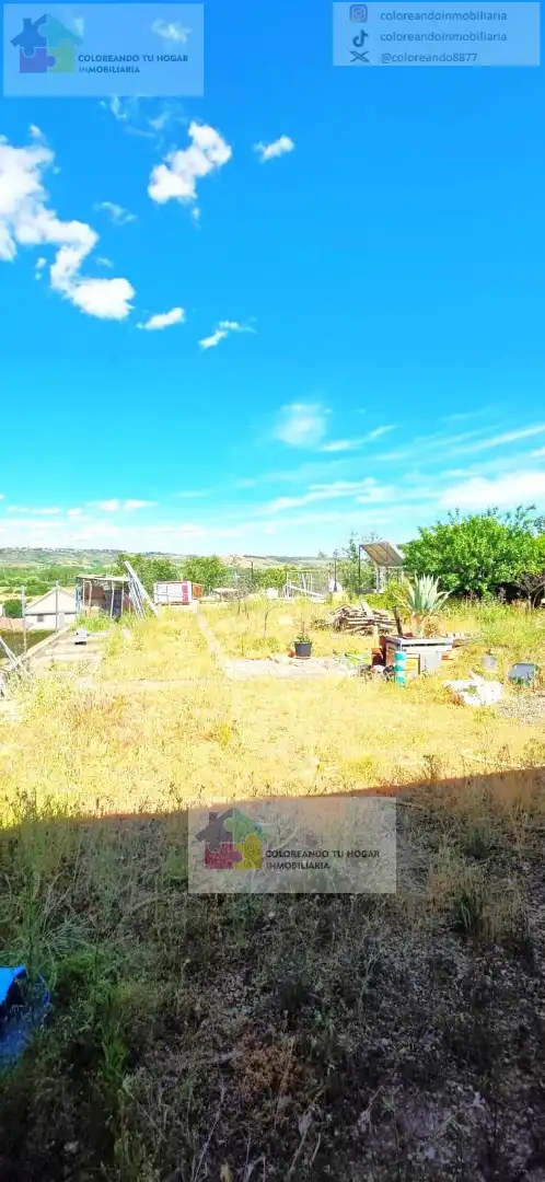 Houses for sale in Sariegos  with Air Conditioner, Heating and Private garden