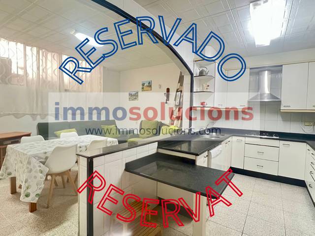 Casa-chalet en Venta en Poble Nou