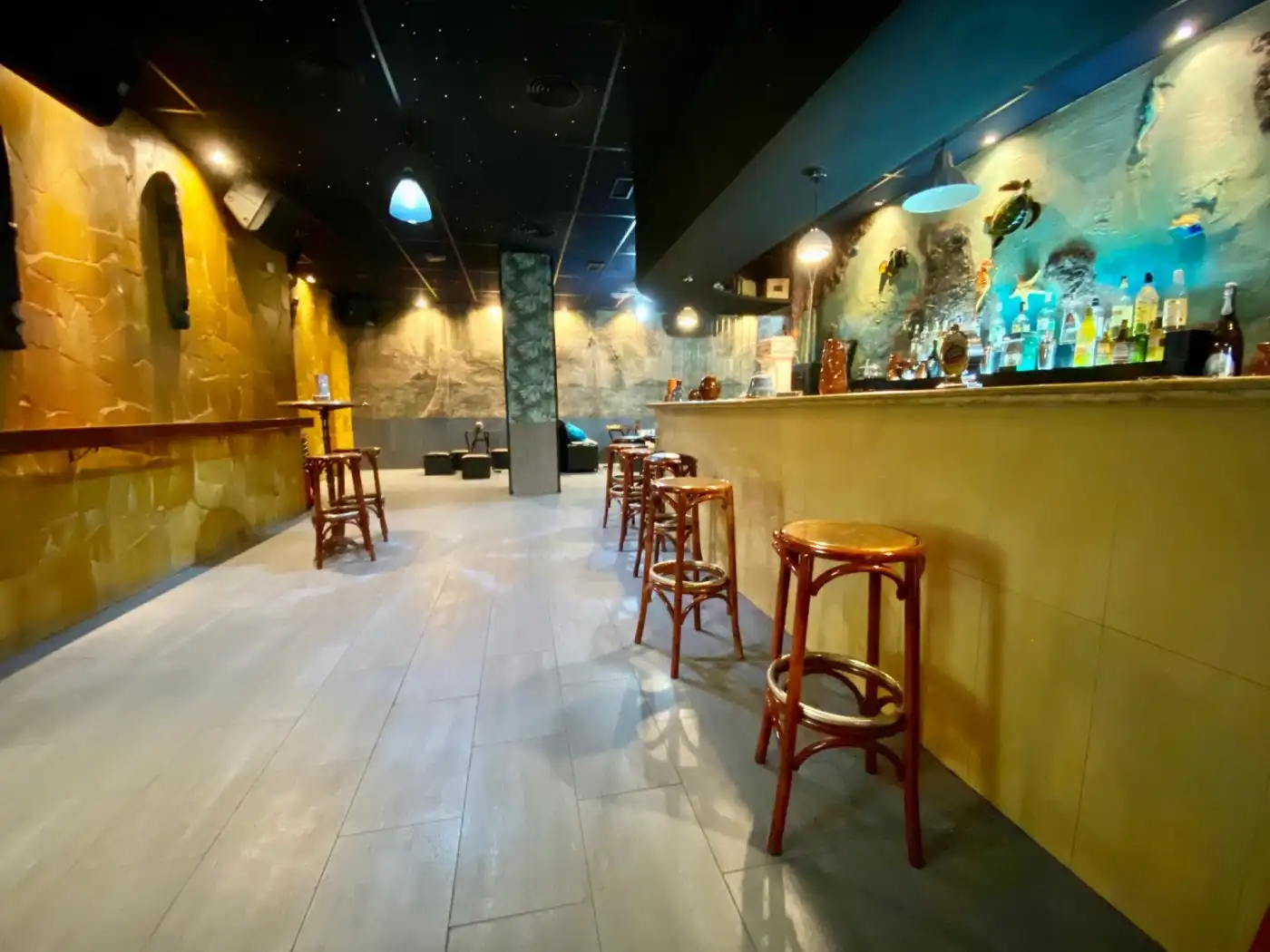 Local comercial en venta en Casco Urbano, imagen 2