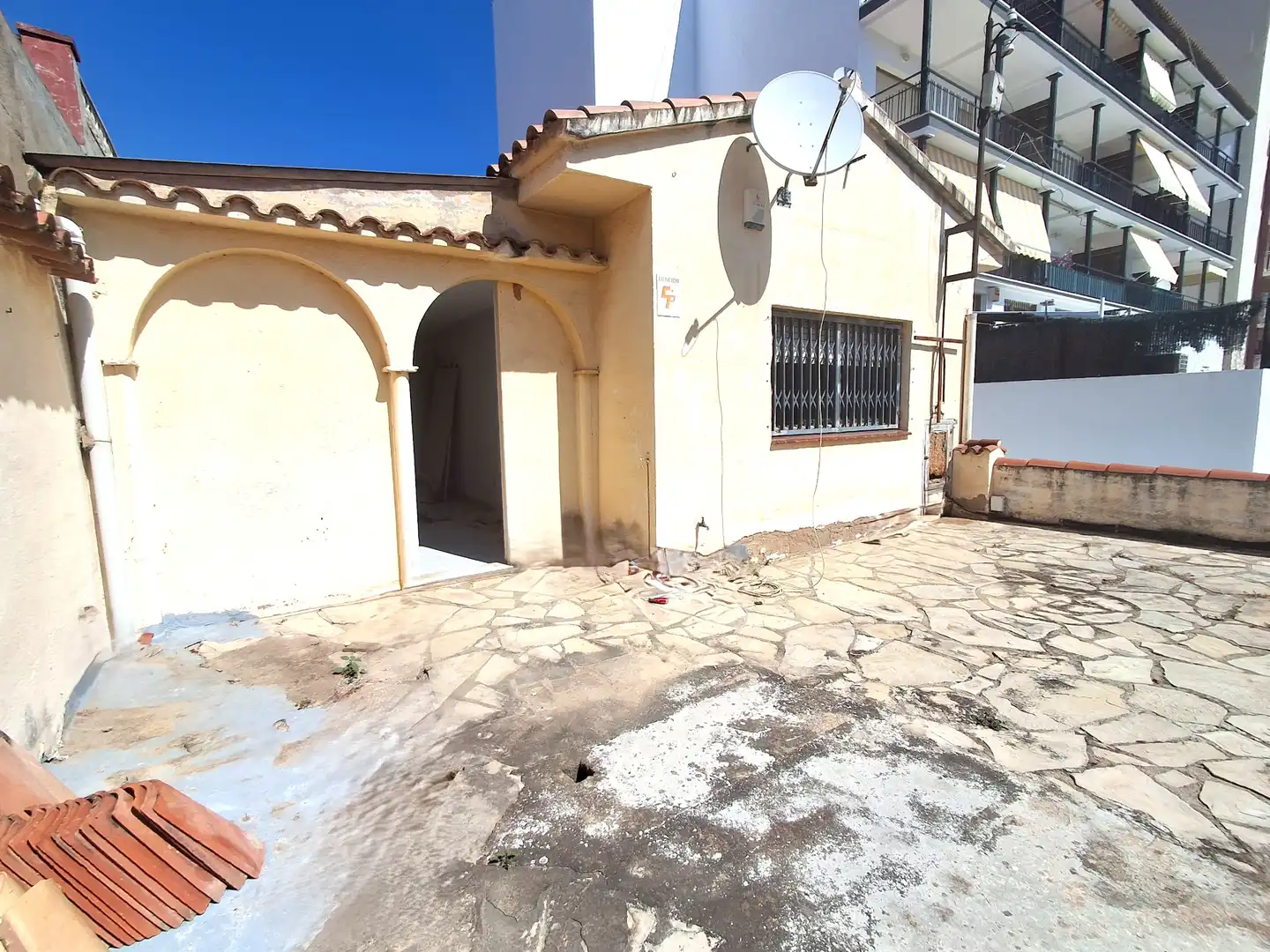 Exterior view of Commercial properties for sale in Mont-roig del Camp  with Terrace