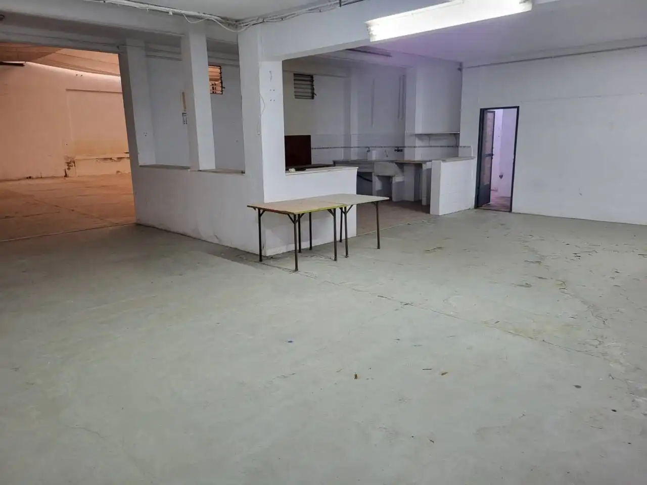 Local comercial en venda a Calle Santísima Trinidad
