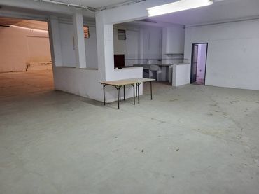 Local comercial en venda a Calle Santísima Trinidad