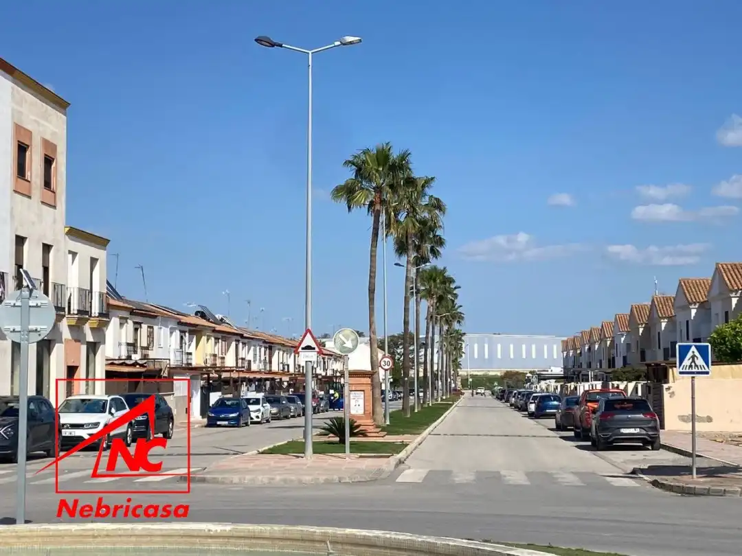 Haus zum Verkauf in Las Cabezas de San Juan, imagen 2