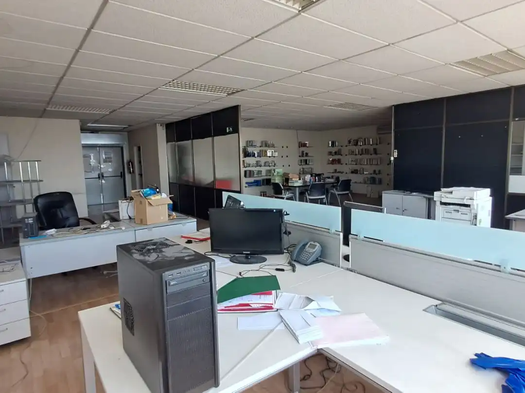 Büro zum Verkauf in Madrid mit Klimaanlage, Heizung und Terrasse