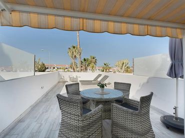 Apartament amb piscina en venda a Costa Adeje
