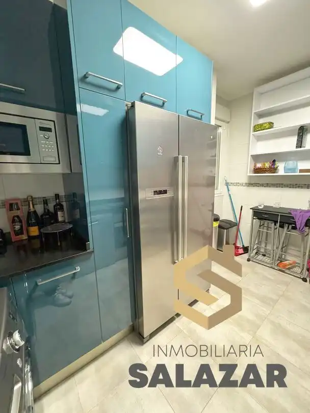 Kitchen of Flat for sale in Bilbao   with Air Conditioner, Heating and Storage room