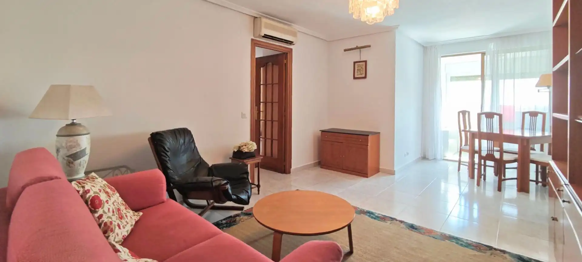 Living room of Flat for rent in Madrid  with Air Conditioner, Heating and Furnished