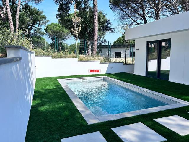 Casa-chalet en Venta en magnolia en Llagostera
