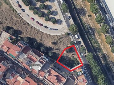 Terrain résidentiel à vendre à Avinguda Riera de la Bisbal 25