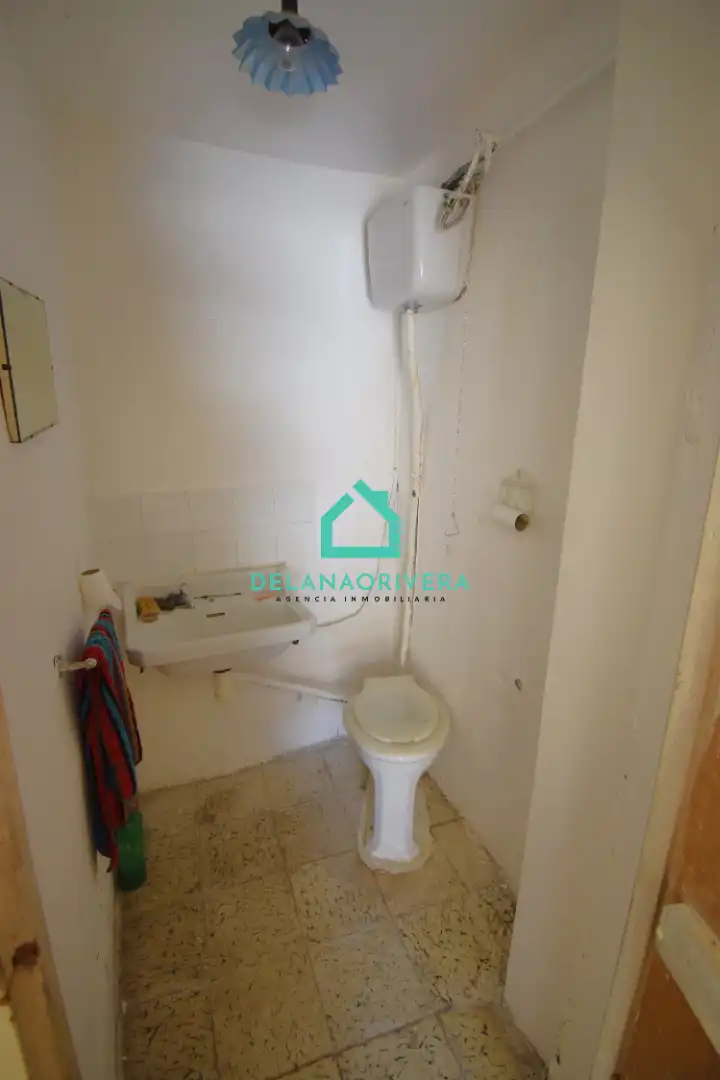 Baño de Casa o chalet en venta en Molina de Aragón con Calefacción, Jardín privado y Trastero