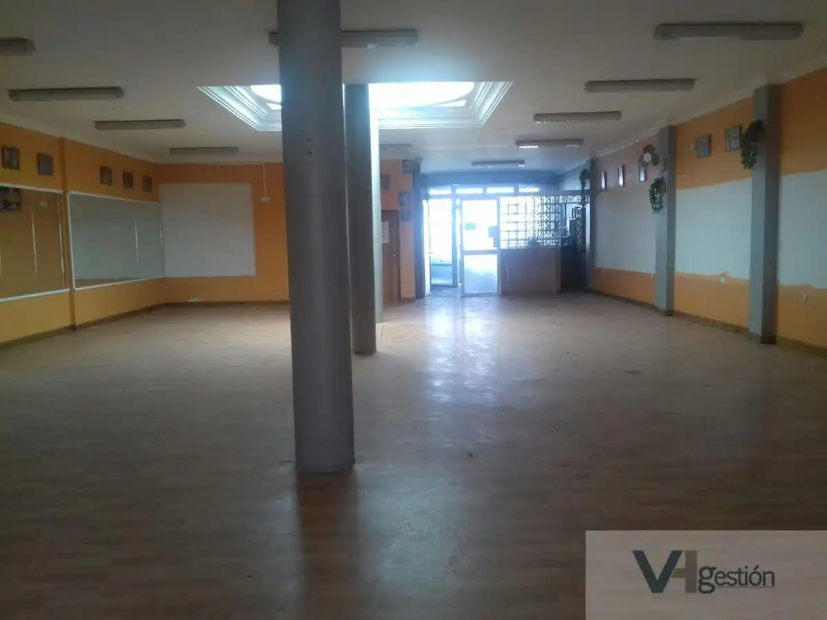 Local commercial à vendre à Villamartín, imagen 4