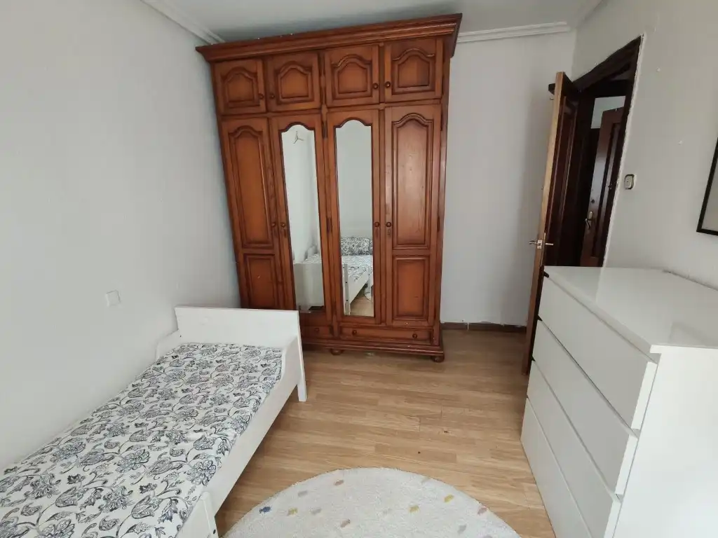 Habitación de Piso en venta en Avilés