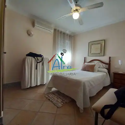 Habitación de Casa o chalet en venta en Almonte con Aire acondicionado, Calefacción y Jardín privado
