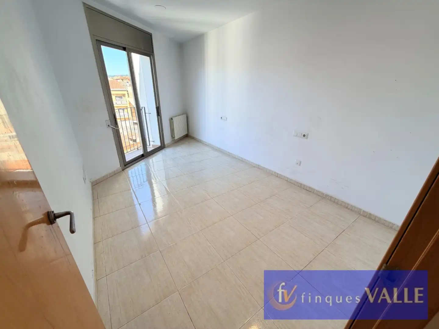Maisonette zum Verkauf in Tordera mit Klimaanlage, Heizung und Terrasse