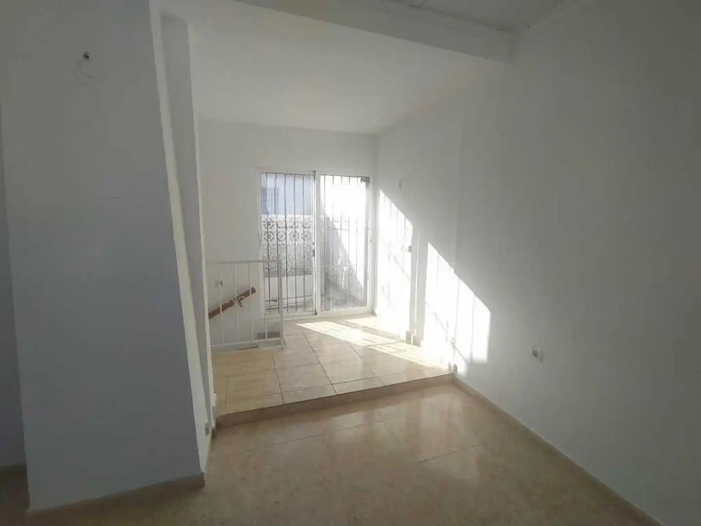 Dormitori de Casa adosada en venda en Torrevieja amb Jardí privat, Terrassa i Piscina comunitària