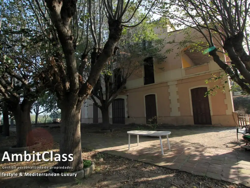 Vista exterior de Casa o chalet en venta en Llinars del Vallès con Jardín privado y Terraza