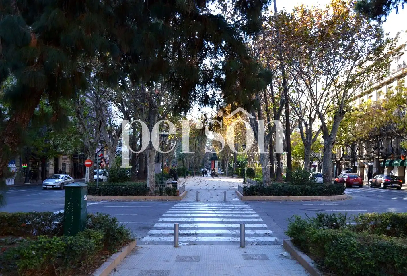 Außenansicht von Dachboden zum Verkauf in Valencia mit Klimaanlage, Terrasse und Möbliert