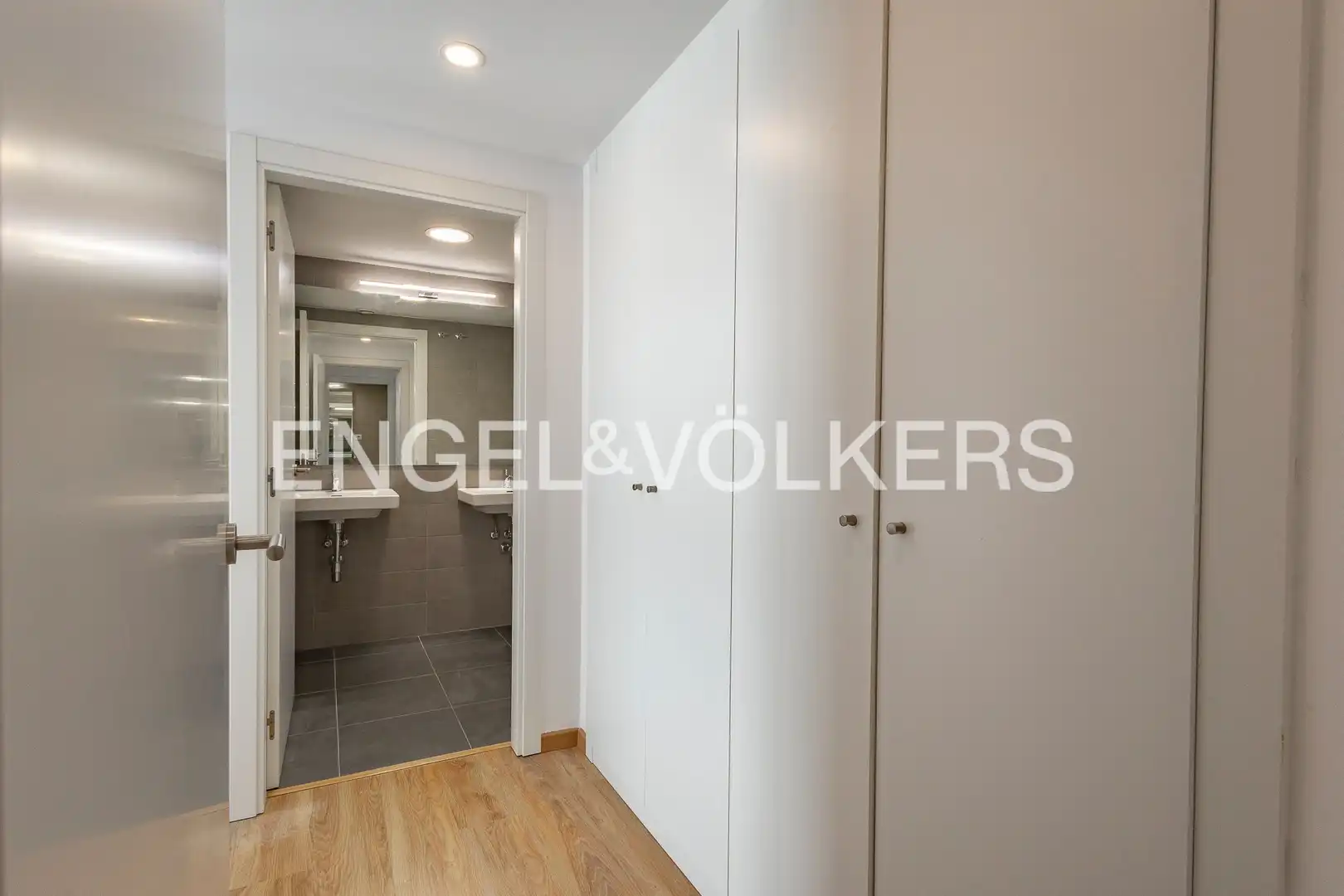 Piso en venta en Sant Just Desvern con Aire acondicionado, Calefacción y Jardín privado