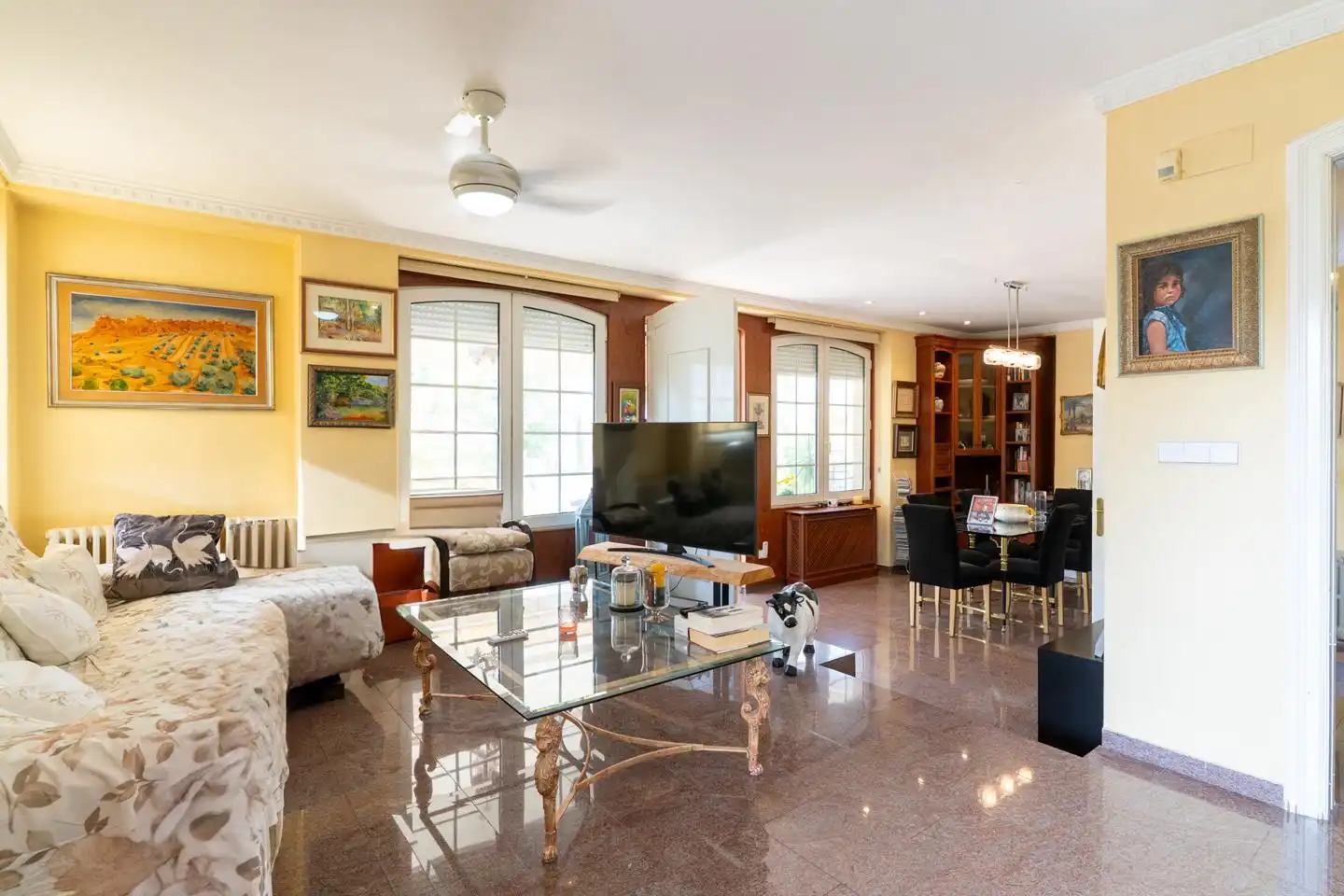 Sala d'estar de Casa o xalet en venda en Elche / Elx amb Calefacció, Jardí privat i Parquet