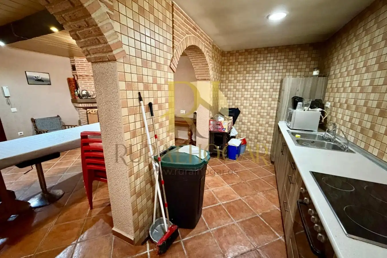 Cuina de Casa o xalet en venda en Molina de Aragón amb Calefacció, Jardí privat i Terrassa