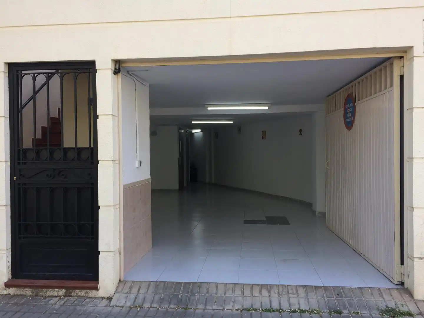 Aparcament de Casa o xalet en venda en Jaén amb Terrassa, Traster i Balcó