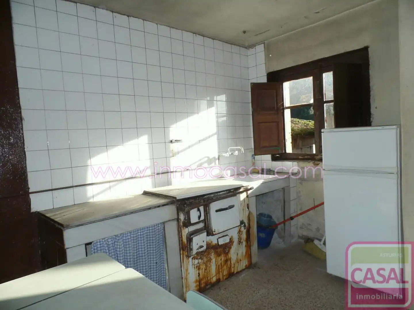 Kitchen of Houses for sale in Candamo  with Storage room