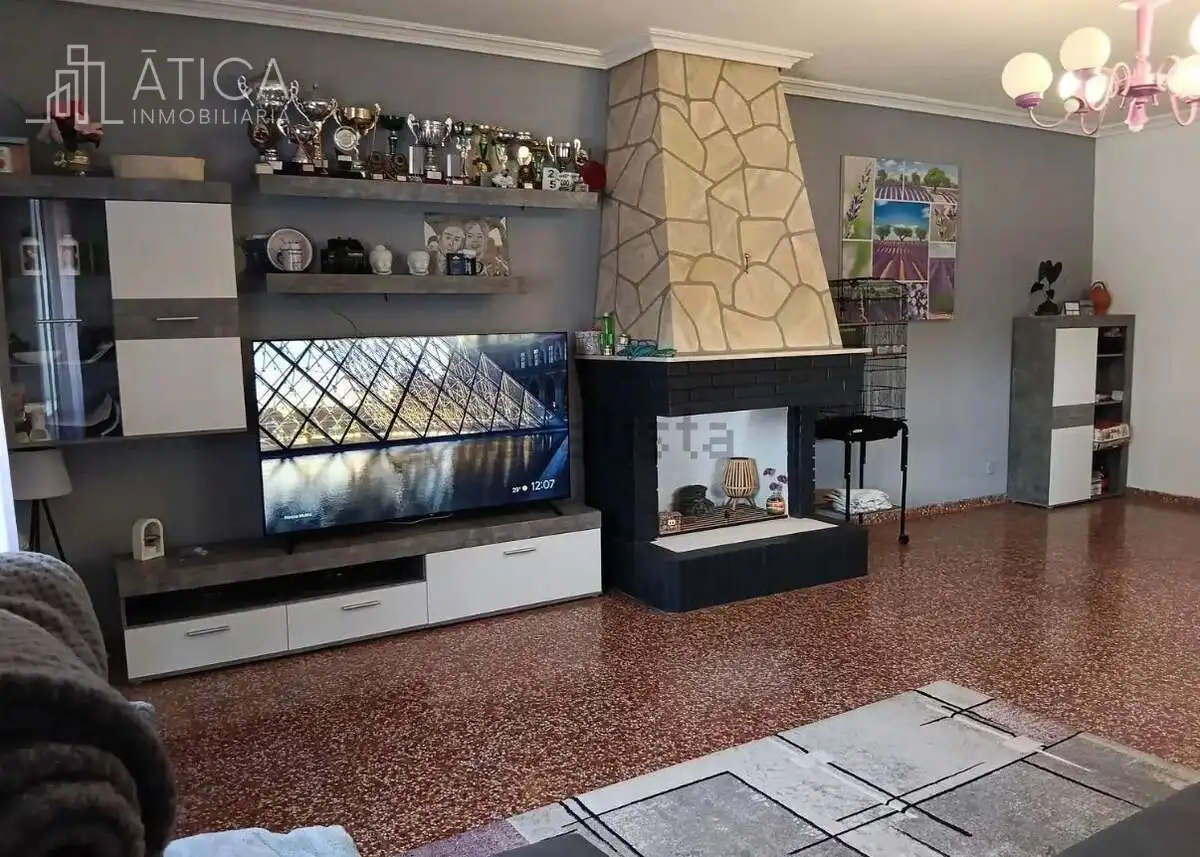Detached house with pool for sale in Calzada de Valdunciel, imagen 7