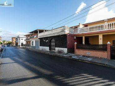 Casa en venda a Calle REAL