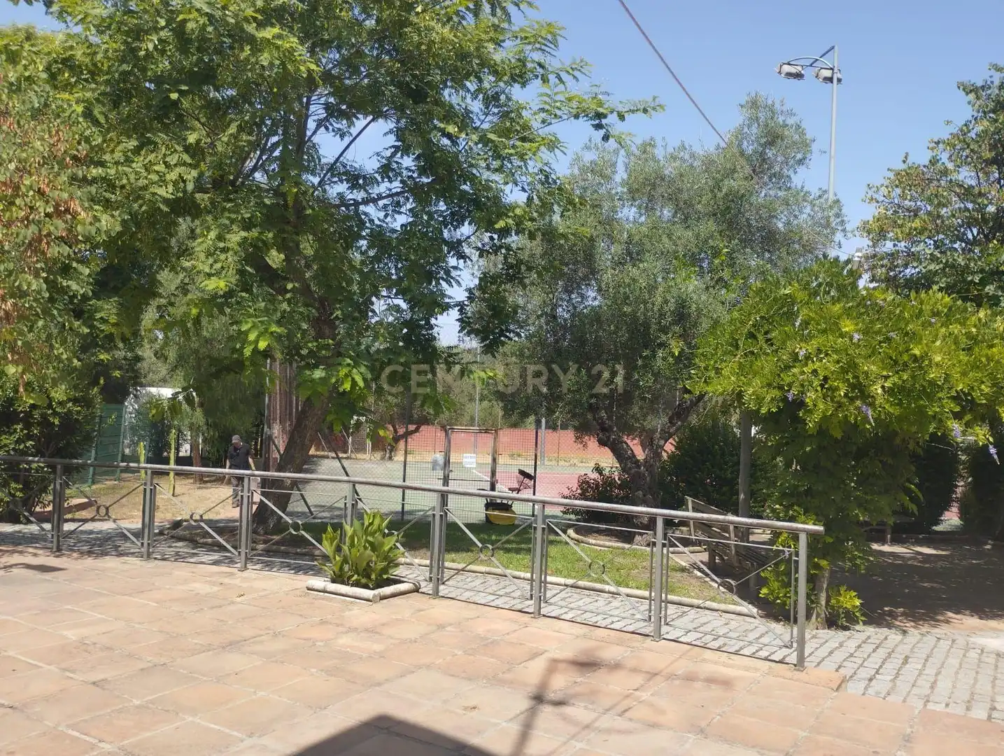 Terrassa de Casa o xalet en venda en Espartinas amb Aire condicionat, Jardí privat i Traster