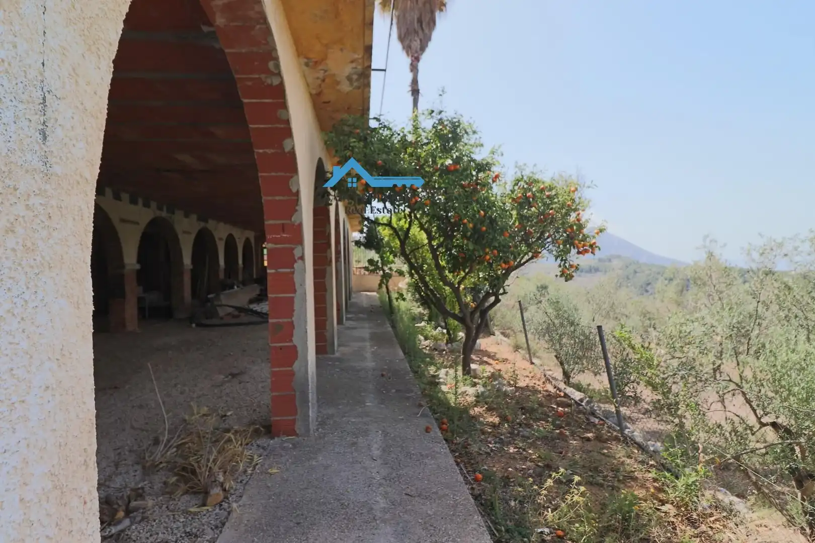 Vista exterior de Finca rústica en venda en Tàrbena amb Jardí privat, Terrassa i Traster