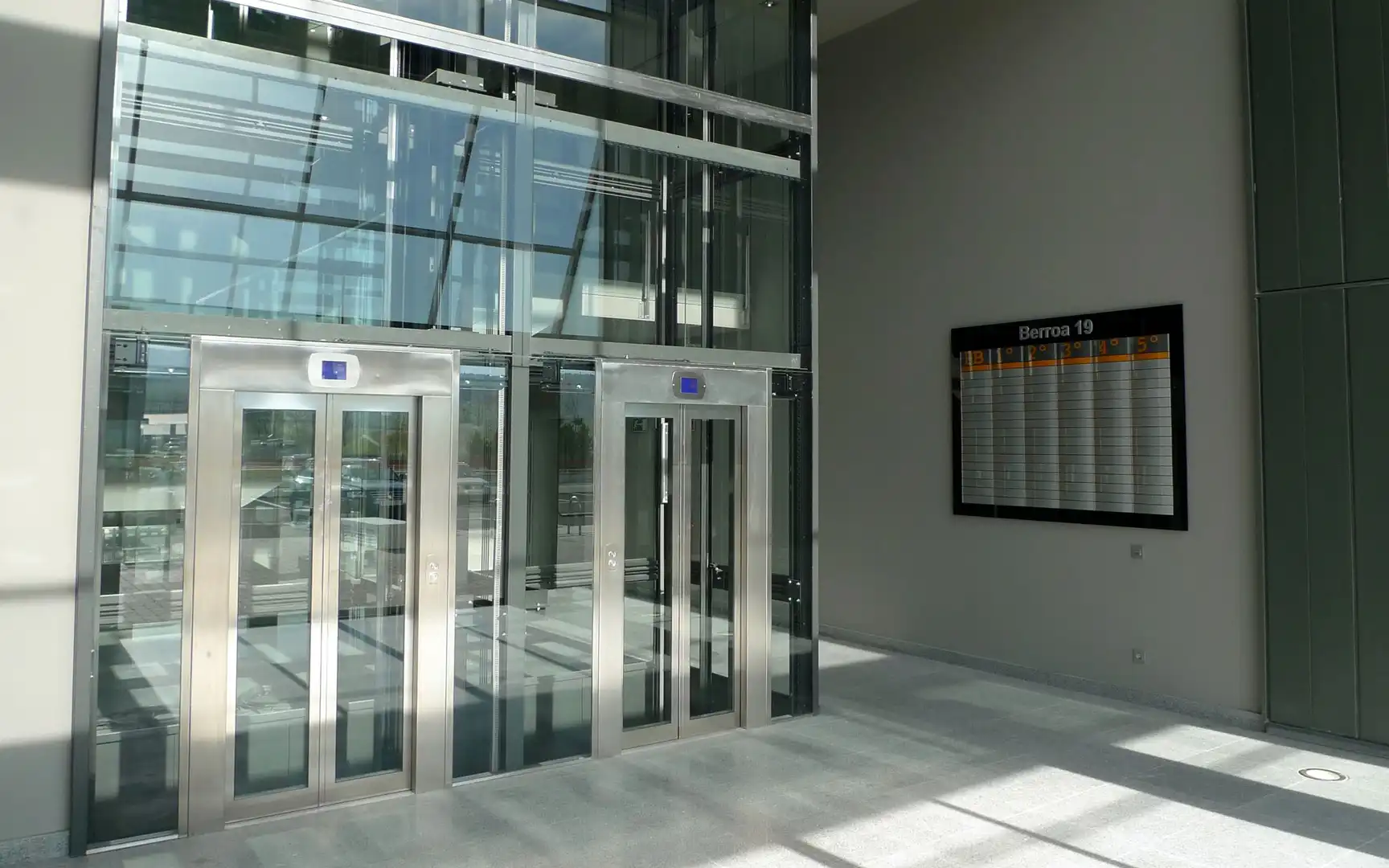 Office space with lift to rent in Aranguren, imagen 7