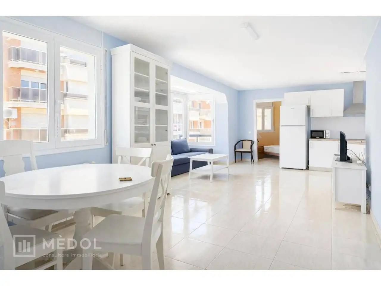 Sala d'estar de Casa o xalet en venda en Móra d'Ebre amb Aire condicionat, Parquet i Moblat