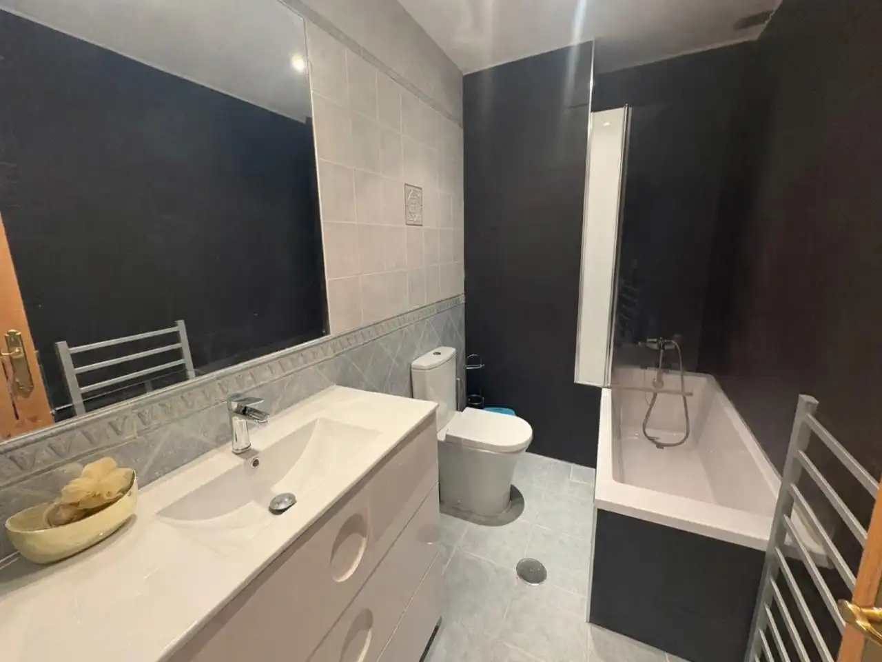 Badezimmer von Haus oder Chalet zum Verkauf in Guadalajara mit Heizung, Privatgarten und Parkett