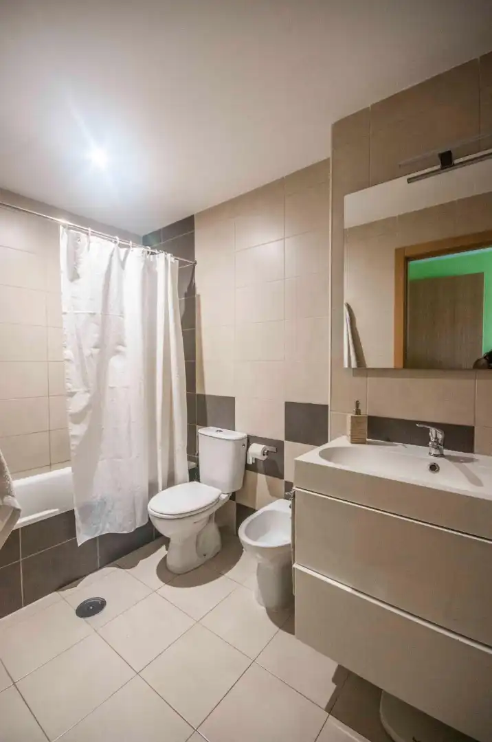 Badezimmer von Wohnung zum Verkauf in Mérida mit Klimaanlage, Heizung und Abstellraum