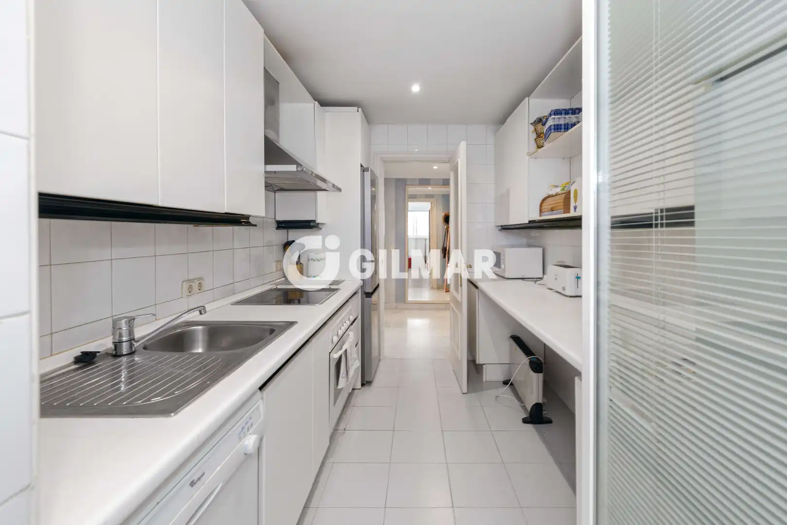 Kitchen of Apartments for sale in Marbella  with Heating, Swimming Pool and Balcony